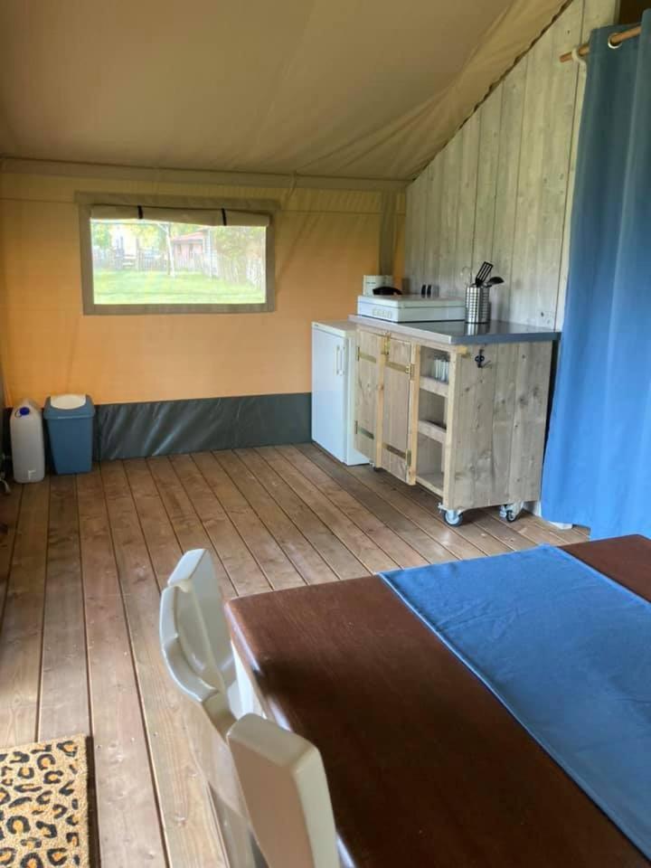 Camping De Peelweide Grashoek Room photo